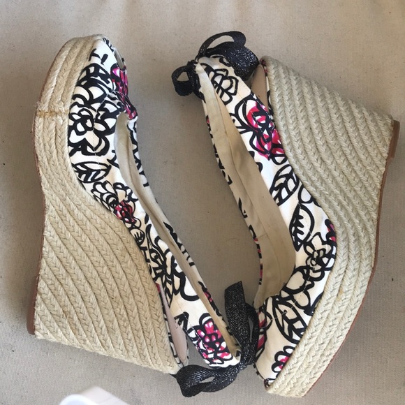 Coach MARITZA Signature Poppy Wedge Sandals - Picture 8 of 16